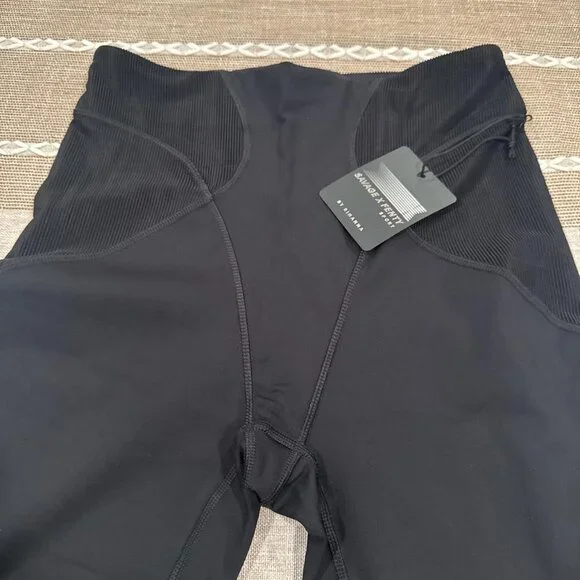 SAVAGE X FENTY - Picture 2 of 4